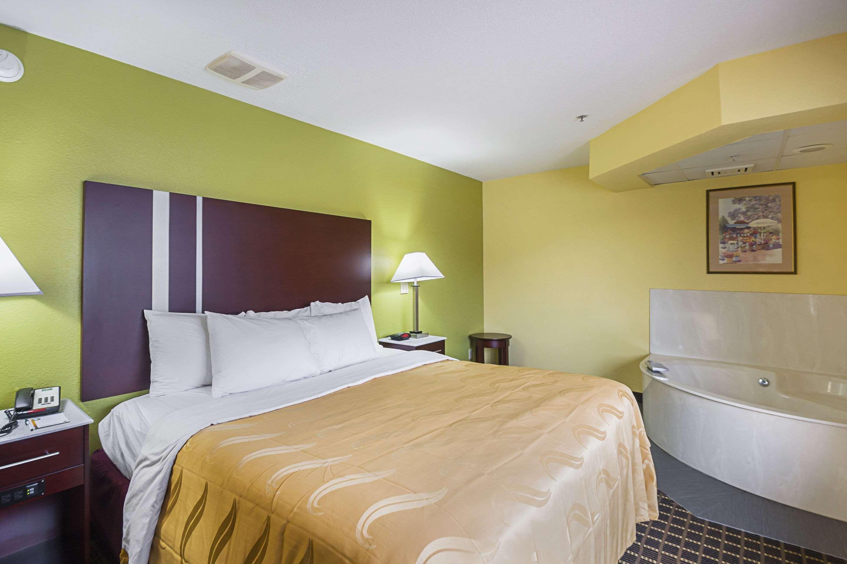 Quality Inn & Suites Harrington - Milford Kültér fotó