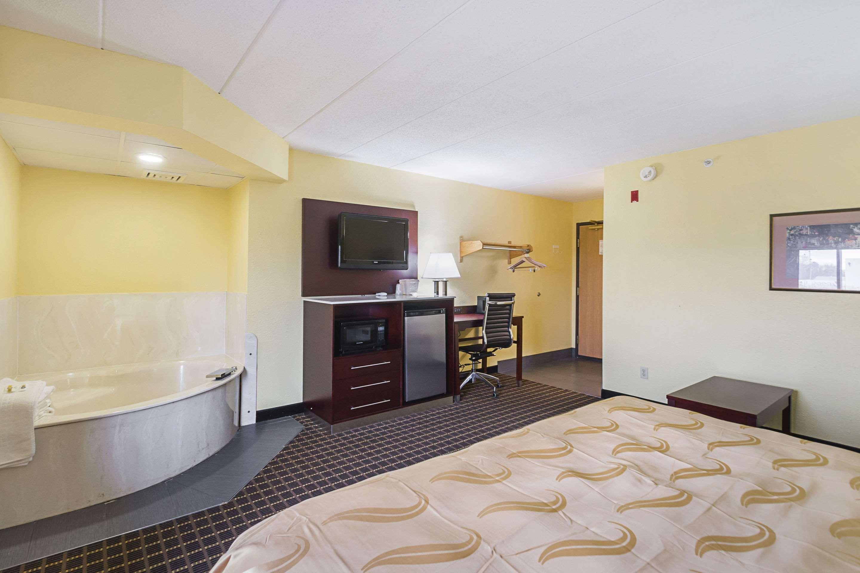 Quality Inn & Suites Harrington - Milford Kültér fotó