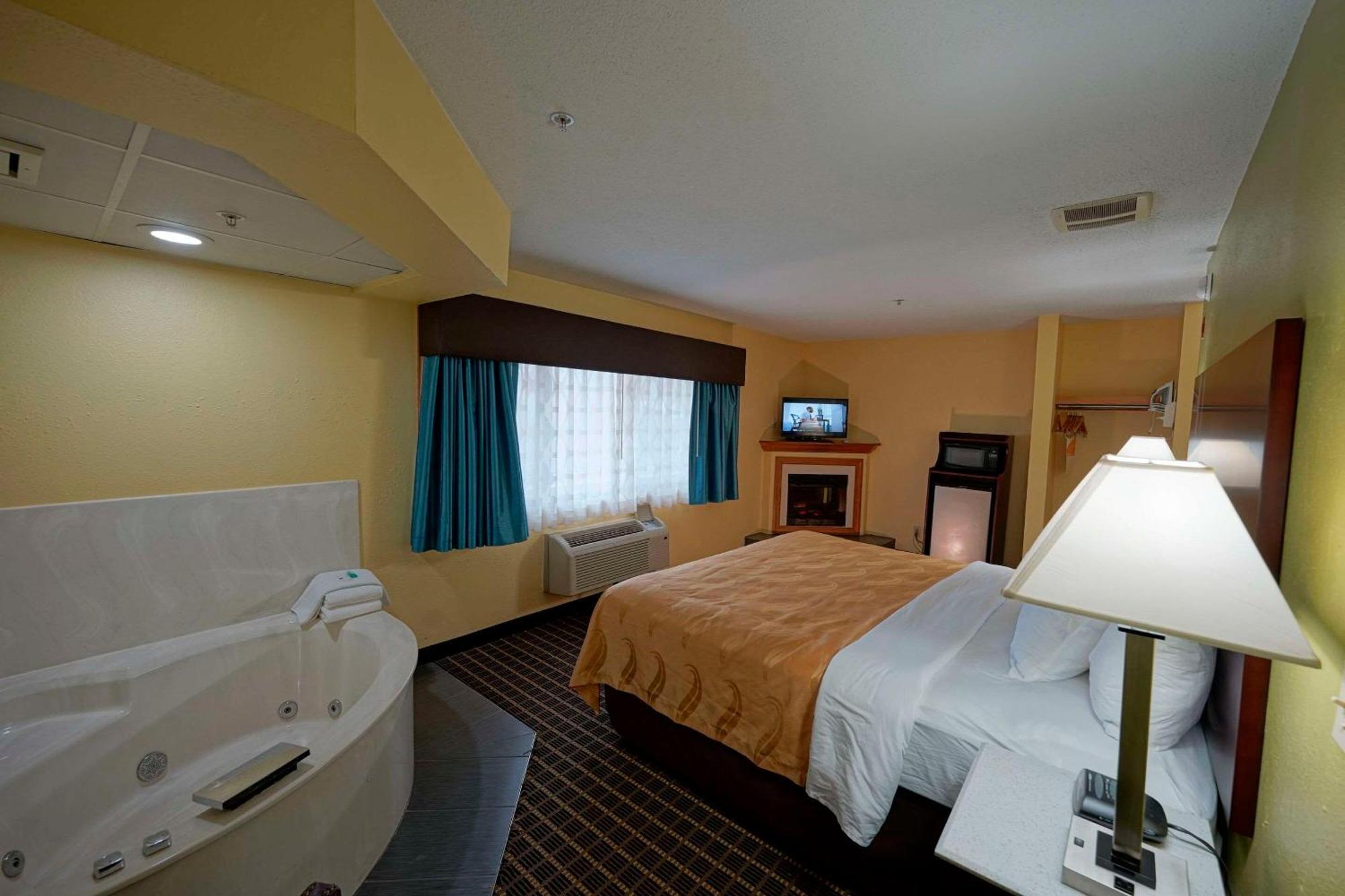 Quality Inn & Suites Harrington - Milford Kültér fotó