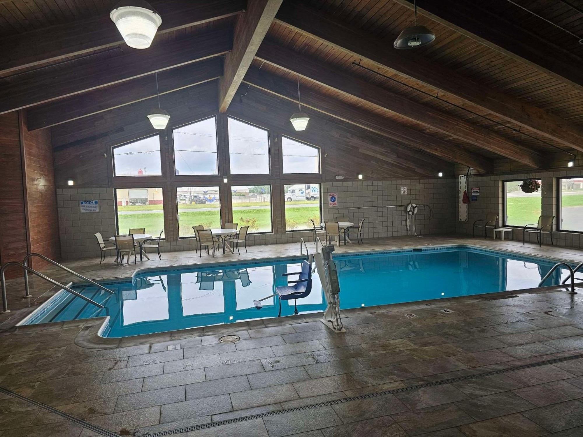 Quality Inn & Suites Harrington - Milford Kültér fotó